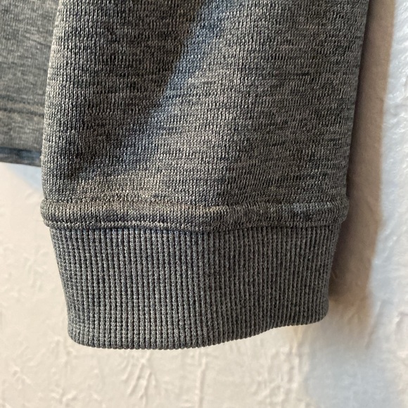 Under Armour Men’s Heathered Gray 1/4 Zip Fleece Pullover - XL - Picture 3 of 9